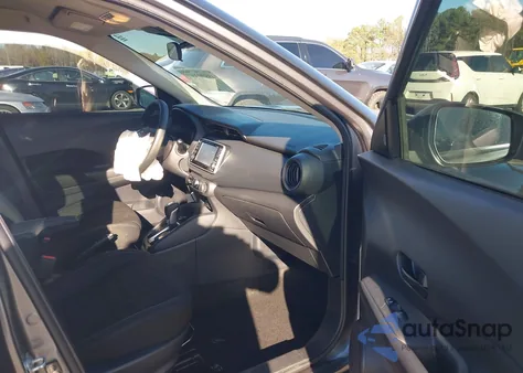 2021 Nissan Kicks S Xtronic Cvt z USA, uszkodzony, nr VIN 3N1CP5BV3ML526360